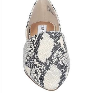 Steve Madden faux Snakeskin Ballet Flats